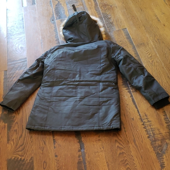 J Crew winter parka eco-friendly PrimaLoft… - Picture 3 of 4